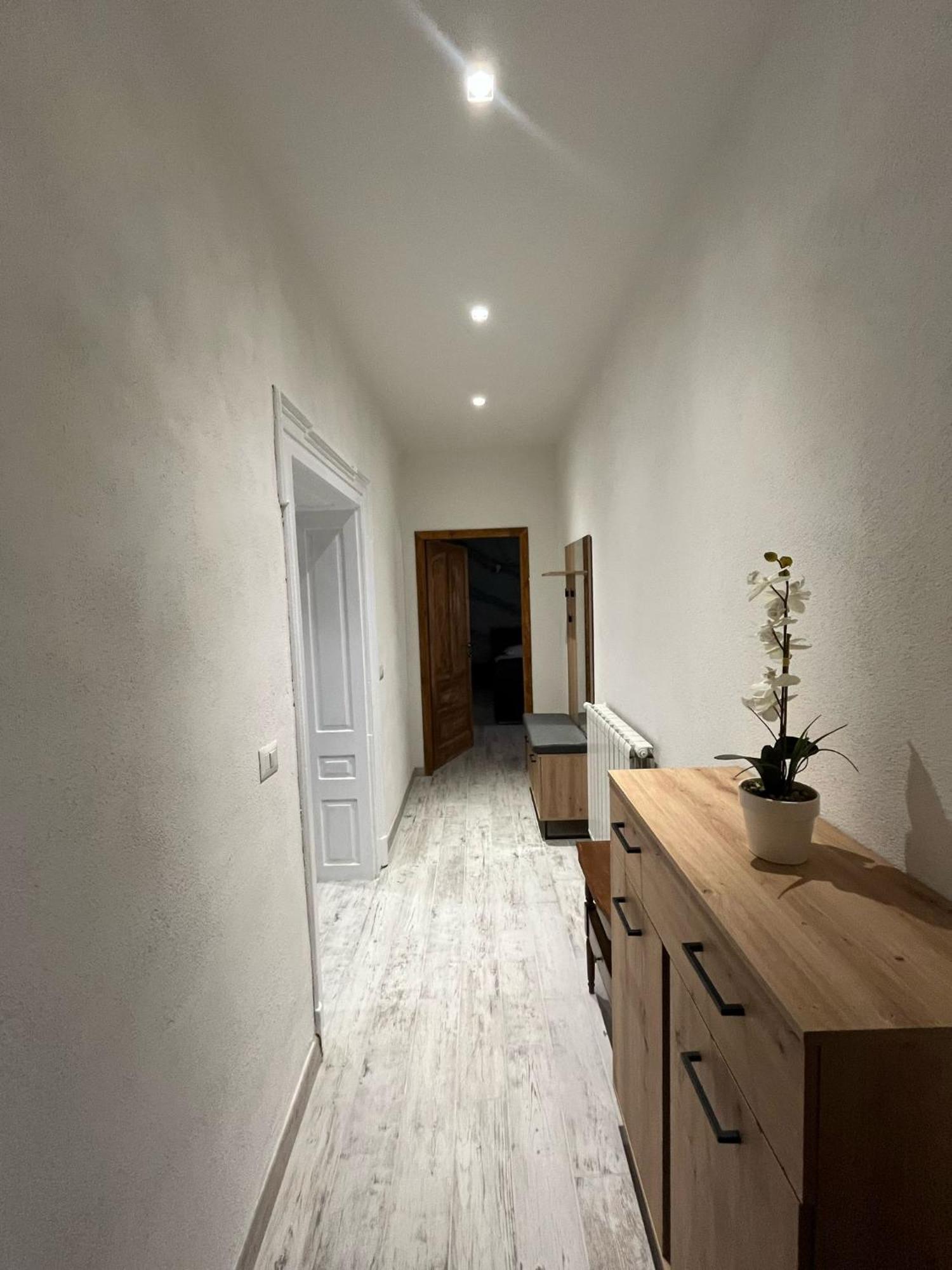 Lia House Apartment Brasov Bagian luar foto